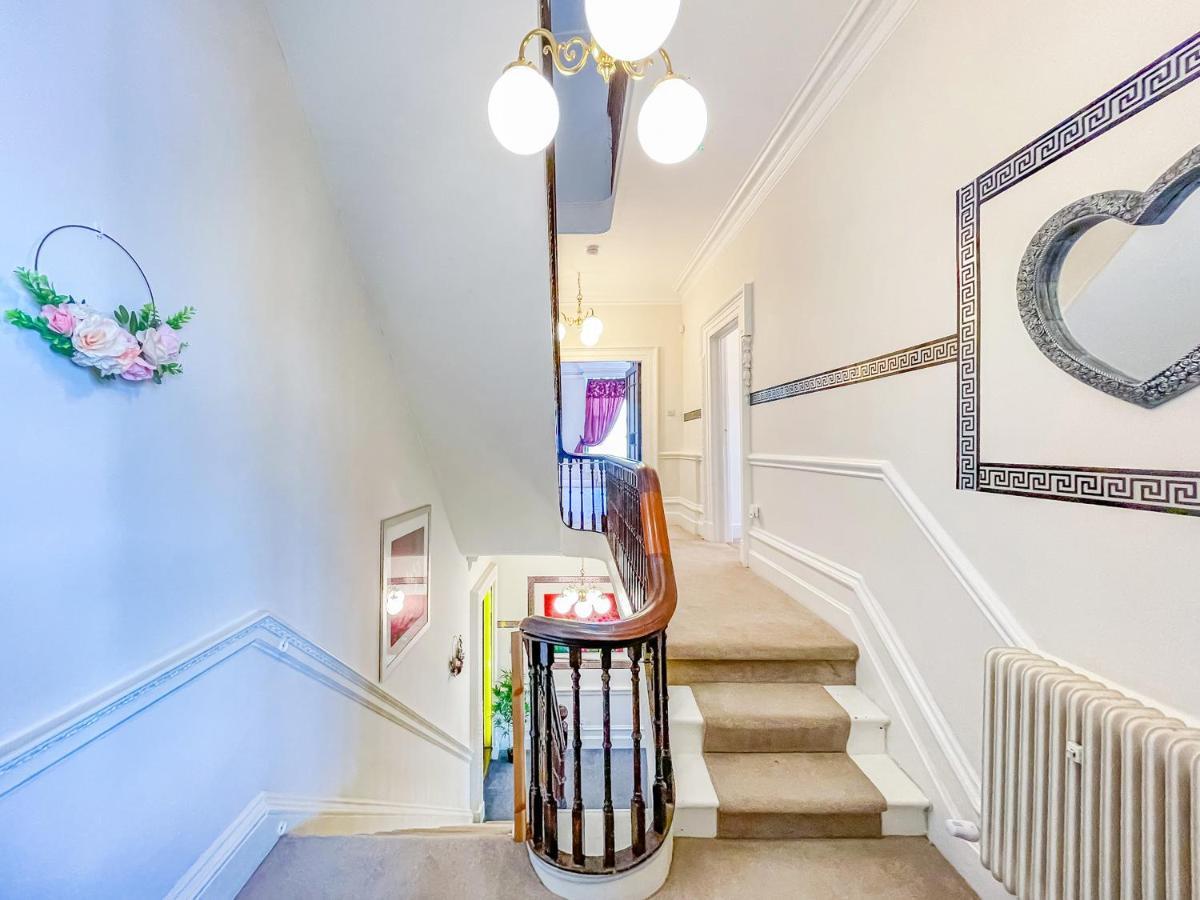 *Rd9Bc* For Your Most Relaxed & Cosy Stay + Free Parking + Free Fast Wifi * Лидс Экстерьер фото